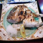 Robatayaki Hakkaku - 八閣◆鯛のカブト焼