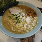 横浜家系ラーメン みさきや - 元味(700円)