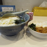 横浜家系ラーメン みさきや - ツーショット