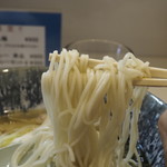 横浜家系ラーメン みさきや - 麺