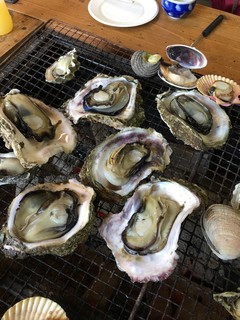 Sanyousuisan - 大きい身は岩牡蠣