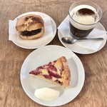 SLOPE - ✿苺とサワークリームタルト 420円(税込)
      ✿あんことクリームチーズサンドスコーン 380円(税込)
      ✿コーヒーゼリーアイスのせ 600円(税込)