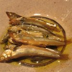 酒事と飯事 黄瀬戸 - 稚鮎のオイル煮