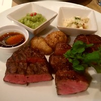 熟成和牛ステーキグリルド エイジング・ビーフ 横浜店 - 熟成和牛3種の盛り合わせ＆本日のガロニチュール3種