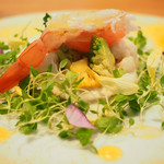 ビストロアム - ランチコース 4484円 の蟹みそのフラン オレンジのソース カリフラワーのピュレ