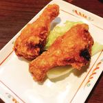 鳥焼処 鳥ぼん - スパイシー手羽元唐揚 1本220円