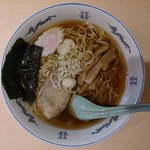 Soba Douraku Begasu Begasu Tsuruokaten - しょう油ラーメン