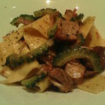 カッフェ・クラシカ - ラガーネ　豚肉とゴーヤ、旨みが強くていい感じ