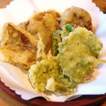 ユキノシタと椎茸の天ぷら