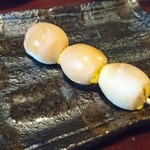 炭火焼鳥ええとこ - 半熟うずら薫製串焼