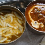 VANDOBEE - 左、ほうれん草チーズ、右、野菜カレー