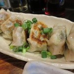 横浜 青葉餃子 - 焼餃子