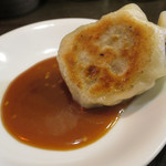 横浜 青葉餃子 - 焼餃子