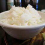 横浜 青葉餃子 - ふっくらと炊き上がったごはん