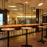 グッデイ ジュース - 共用のイートインエリア