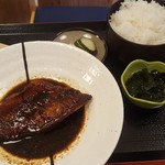 久松 - 赤魚の煮付け定食　この色でもしょっぱくないです。