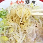 らーめん弁慶 - 中太ちぢれ麺