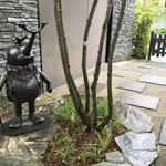 パティシエ エス コヤマ - 屋外ディスプレイ