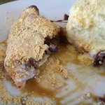 真鶴ピザ食堂KENNY - ドルチェピザ（中からあんこクリームが）（2018.4）