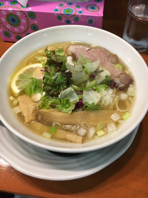 麺者屋ちくわ>