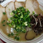 本場博多とんこつらーめん いっぽし - チャーシュー麺