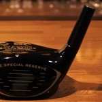 ラグナ ザ バー - クラブヘッド型ボトルのウィスキー