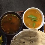 月と亀 - 豆と野菜のカレー、ラッサム