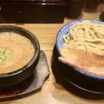 濃厚つけ麺 荒波屋 - チャーシュー乱切りつけ麺(大)
