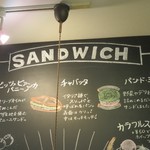 NICOLAO Coffee And Sandwich Works - 店内