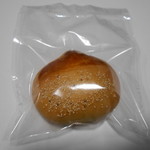 Okashino Kunii - 栗饅頭　　中にゆで栗が入っていました。
