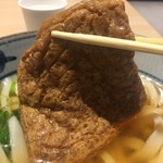 宮武讃岐うどん - きつねはオーソドックスに甘めの味付け