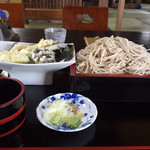 そば処 案山子 - 料理写真: