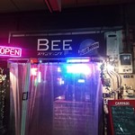 BEE - 外観