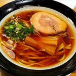 金久右衛門 - 金久右衛門 梅田店  三強醤油（太麺）