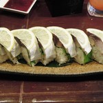 酒肴商店 アジト - 鯖寿司