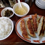 タイガー餃子会舘 - ﾊﾞﾅﾅ餃子定食（並6本）