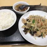 大王亭 - 肉野菜炒め ライス ¥880-  ¥200/