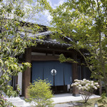 Kutsukake Dining - 正面玄関