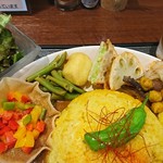 奈良スパイスカレー y'sk - 副菜たち