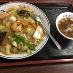 中華料理 ひさご - 中華丼（800円）