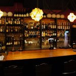 Restaurant Bar cru - 右手には、バーカウンター。