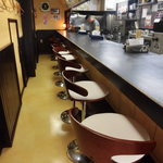 廣東 - １階　カウンター１０席　オープンカウンター
