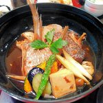 わきみず亭 - 大きな鯛の頭は食べ応え有り