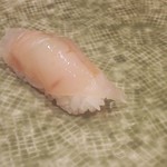 鮨 竜介 - 白甘鯛昆布締め