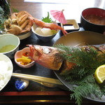 焼魚御膳 1800円　(2018.4)