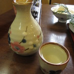 萩の露 大辛口 燗酒一合 500円　(2018.4)