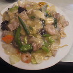 東照閣 - 五目あんかけ焼そば　800円