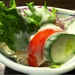 炭火焼　海輪亭 - 海鮮どんぶりに付いてるサラダ