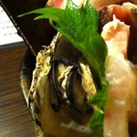 炭火焼　海輪亭 - 隠れたところに牡蠣発見w