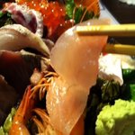 炭火焼　海輪亭 - カワハギの刺身でしょうか？甘くて美味しいですw